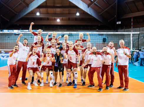 Zawodnik UKS SMS Joker Piła z brązowym medalem ME U18 w siatkówce - grafika