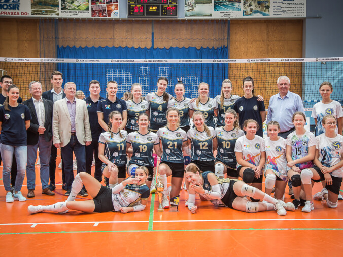 Klub Siatkarski Piła triumfuje - grafika