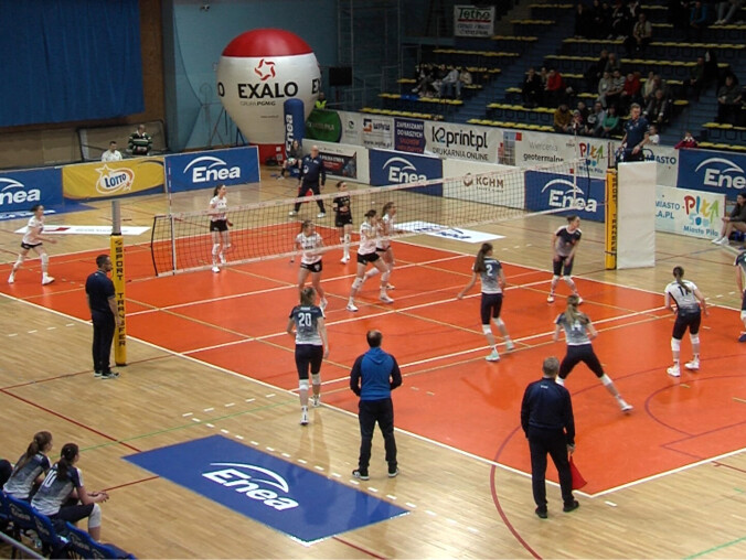 Siatkarki i piłkarze z dotacją od miasta - grafika