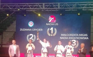 Zawodnicy Klubu Karate Tradycyjnego Shoto na podium 