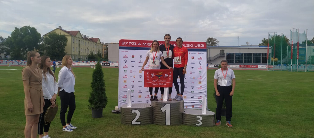 Klaudia Adamek młodzieżową mistrzynią i wicemistrzynią Polski!