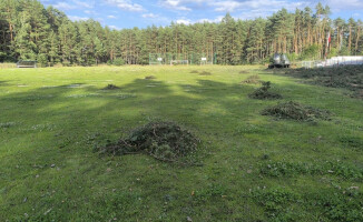 Sprzątali stadion po nawałnicy