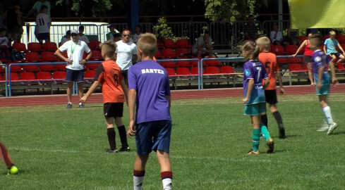 Rodzice namawiali 9-latków do nieprzepisowej gry  - grafika