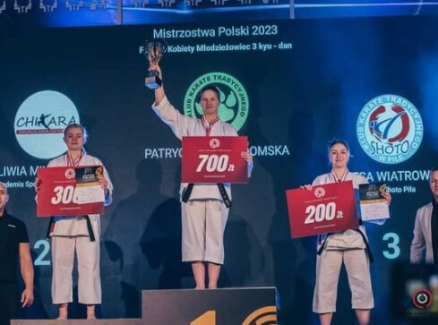 Sukcesy pilskich zawodników karate  - grafika