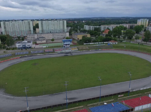 Ministerstwo Sportu dofinansuje pilski stadion?  - grafika