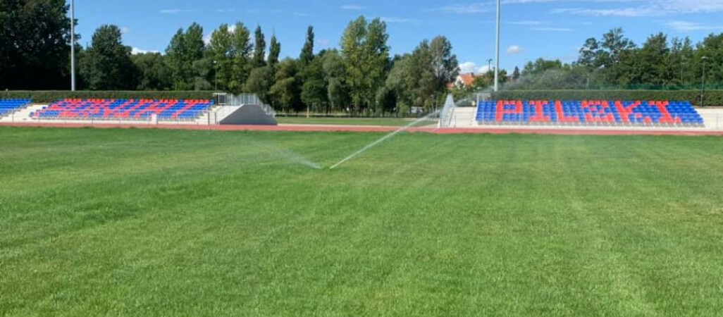 Pierwszy mecz na zmodernizowanym stadionie przy ul. Okrzei