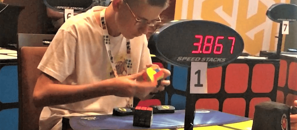 Szymon Musiał srebrnym medalistą na Mistrzostwach Polski juniorów w speedcubingu