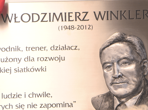 Zasłużony dla pilskiej siatkówki Włodzimierz Winkler ma swoją tab - grafika