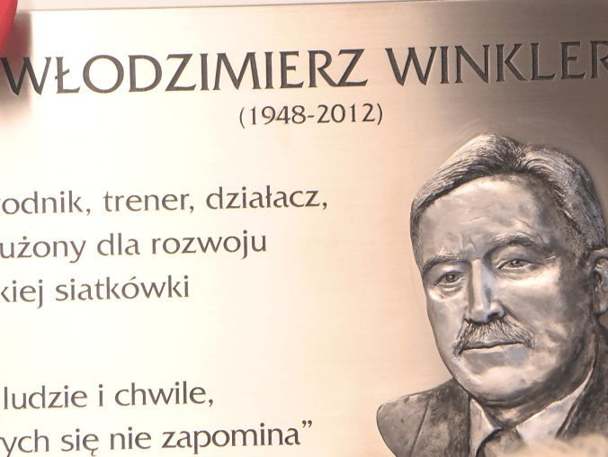 Zasłużony dla pilskiej siatkówki Włodzimierz Winkler ma swoją tab - grafika