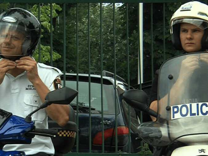 Wspólne patrole policji, straży miejskiej i SOK. Apel do młodzieży - grafika