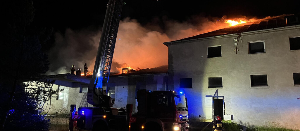 Groźny pożar. Kilkaset osób ewakuowanych