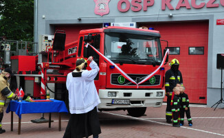 Strażacy z Kaczor dostali podnośnik po kolegach z Chodzieży 