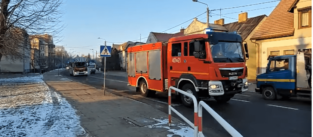 Pali się kotłownia w starej gorzelni pod Margoninem 