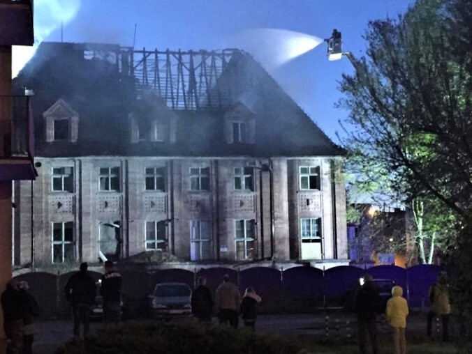 Celowo podpalali, nagrywali akcje gaśnicze i publikowali w sieci  - grafika