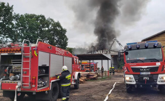 Pożar suszarni drewna przy Wawelskiej w Pile [AKTUALIZACJA]