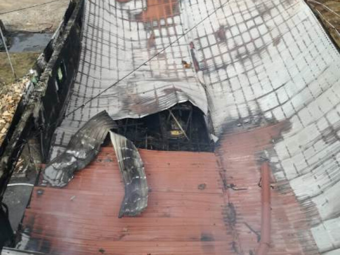 Spłonęła hala produkcyjna - grafika