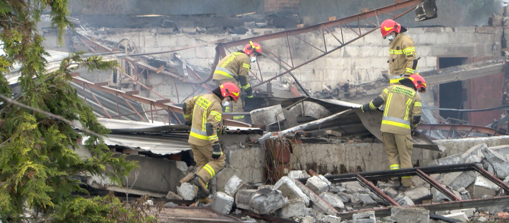 Ogień strawił zakład produkcji stelaży do mebli