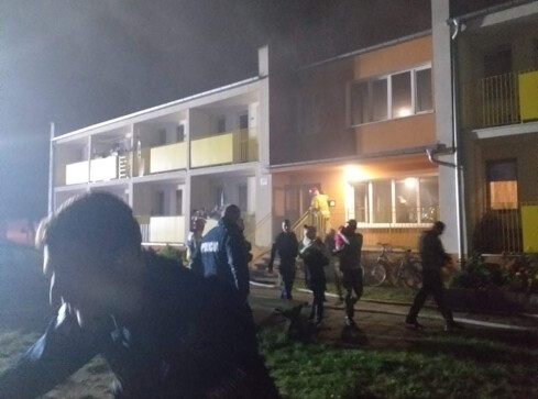 Nocny pożar piwnicy w Pile  - grafika