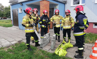 Strażacy na wieżowcach! Szkolenia w Pile 