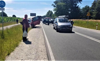 6 rannych, w tym troje dzieci w zderzeniu czterech samochodów 