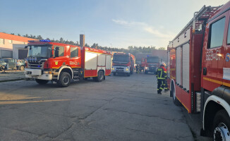 Ogromny pożar zakładu produkcyjnego