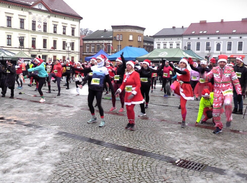 Pobiegli dla Ewy. 11-latka ma białaczkę  - grafika