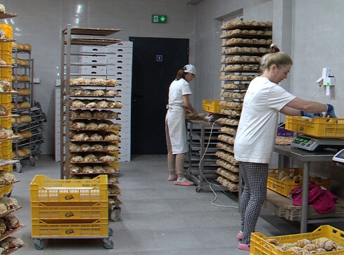 Rogale świętomarcińskie - cukiernie pracują pełną parą - grafika