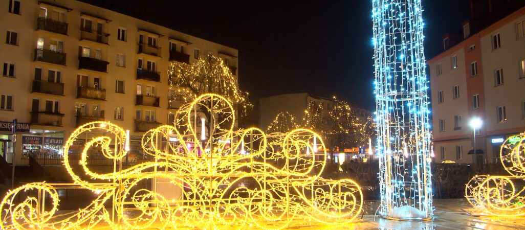 Rozświetlone świątecznie miasta - VIDEO