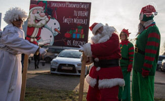 Wędrujący Mikołaj jeździł po Pile - ZDJĘCIA 