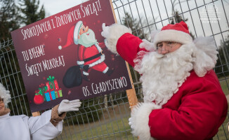 Wędrujący Mikołaj jeździł po Pile - ZDJĘCIA 