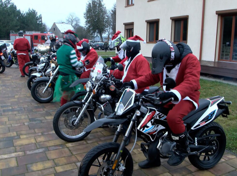 Mikołaje na motocyklach odwiedziły Dom Dziecka  - grafika