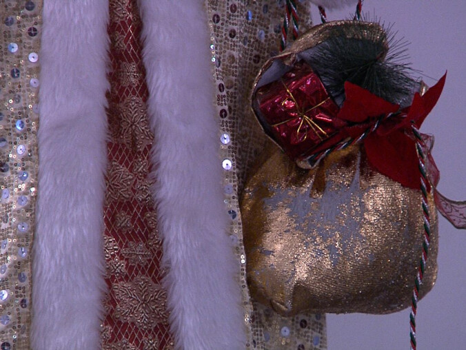 Nietrafiony prezent na święta? Co z nim zrobić?  - grafika