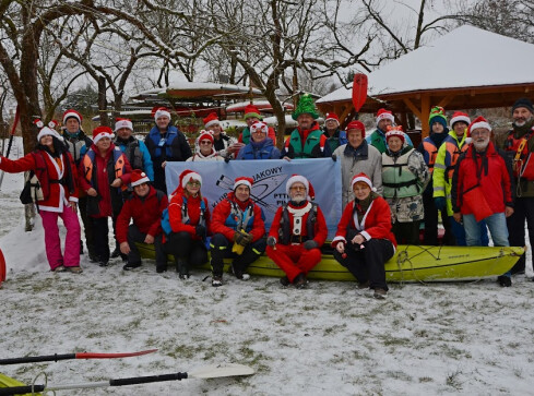 Spływ Mikołajkowy Gwdą w zimowej scenerii - grafika