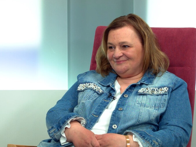 Pierwszej nocy przyjęła pod swój dach 11 uchodźców  - grafika