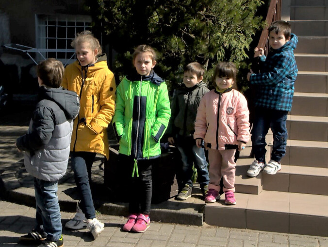  Ukraińskie rodziny zastępcze trafiły do dawnego Domu Dziecka w Sza - grafika