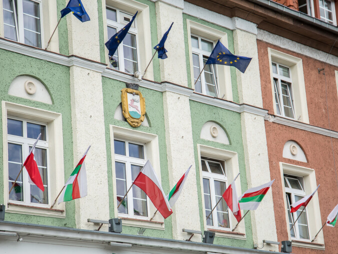 Godło, flaga i hymn Polski do zmiany. Jeszcze w tym roku - grafika