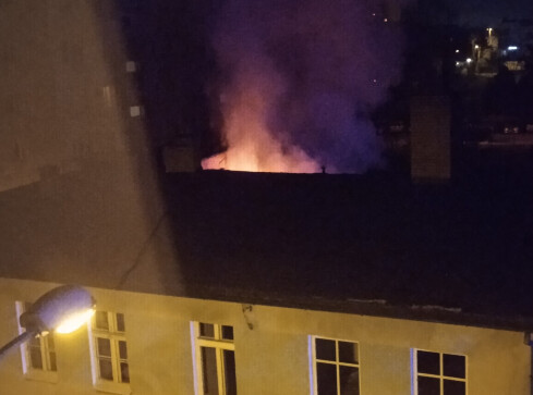 Podpalenie budynku gospodarczego przy Ludowej w Pile  - grafika