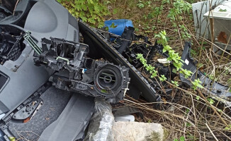 Śmieci za przychodnią na al. Wojska Polska w Pile 