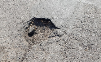 Mieszkańcy skarżą się na dziurawą ul. Złotą w Pile