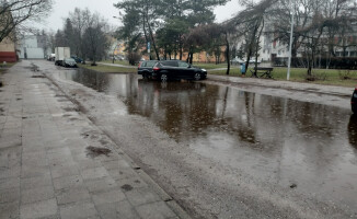 Zalana ulica Grabowa w Pile
