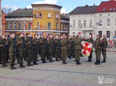 Ponad 80 żołnierzy zasiliło szeregi wielkopolskiej „Dwunastki” - grafika