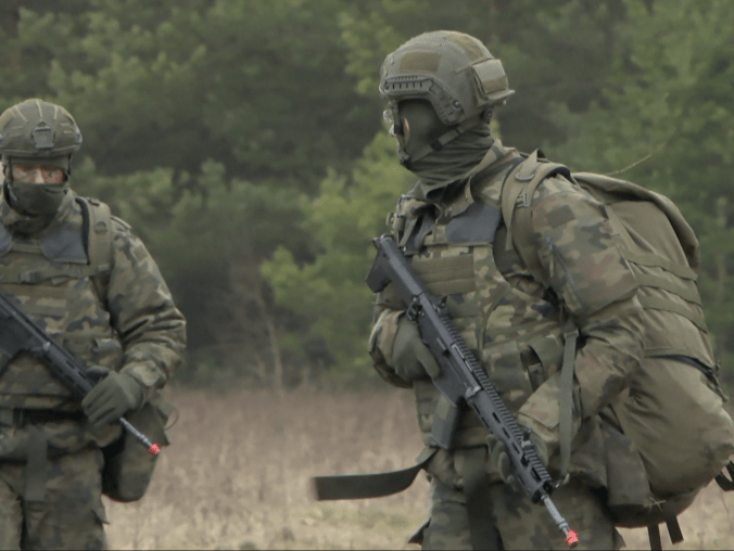 Ferie z wojskiem - grafika