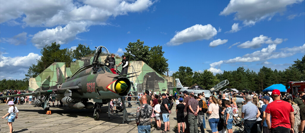  Piknik wojskowy na pilskim lotnisku przyciągnął tłumy
