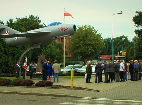 Odnowiony samolot na Święto Lotnictwa Polskiego  - grafika
