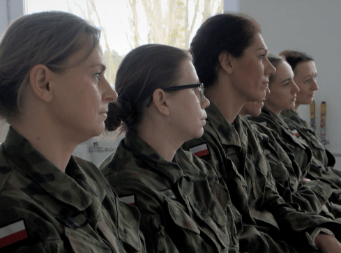 Dzień Kobiet. Nietypowo w wojsku  - grafika