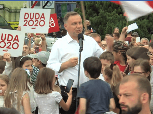 Andrzej Duda spotkał się z mieszkańcami Złotowa  - grafika