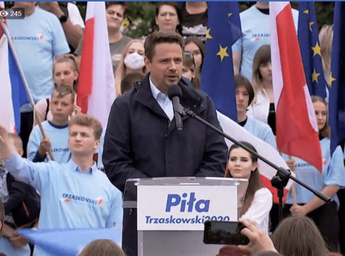 Rafał Trzaskowski spotkał się z mieszkańcami Piły  - grafika