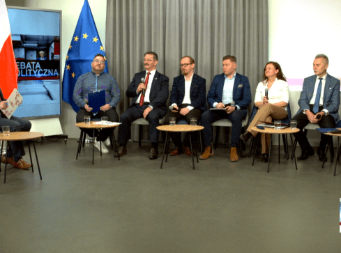 Drogi i komunikacja. Ostatnia debata kandydatów do Rady Miasta Piły  - grafika