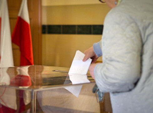 Jak oddać głos w wyborach i jak zagłosować korespondencyjnie?  - grafika