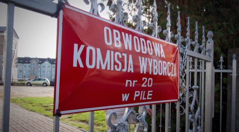 Jak oddać ważny głos? Co z referendum? Instrukcje  - grafika